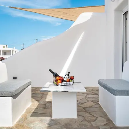 Apartment Hebe Parian Living - By Iris *