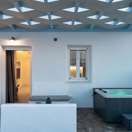 Hebe Parian Living - By Iris * Naousa (Paros)