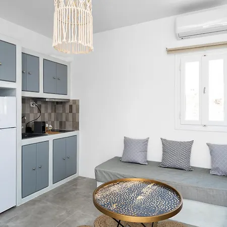 Hebe Parian Living - By Iris
