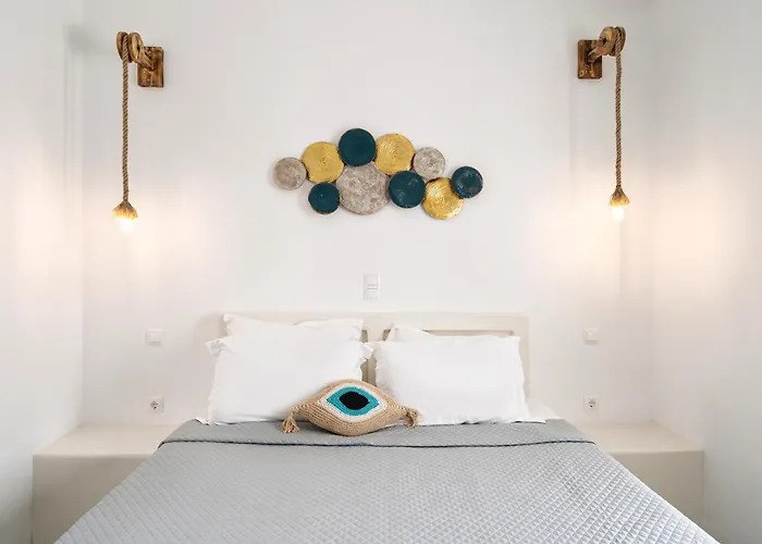 Hebe Parian Living - By Iris * Náoussa